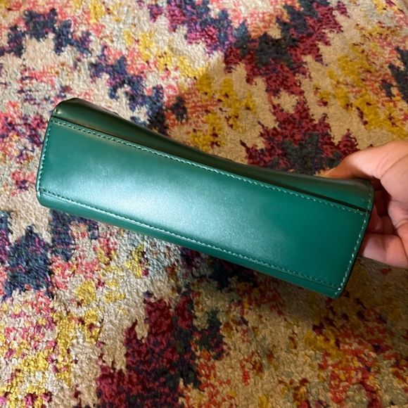Lodis crossbody green purse - Picture 4 of 7
